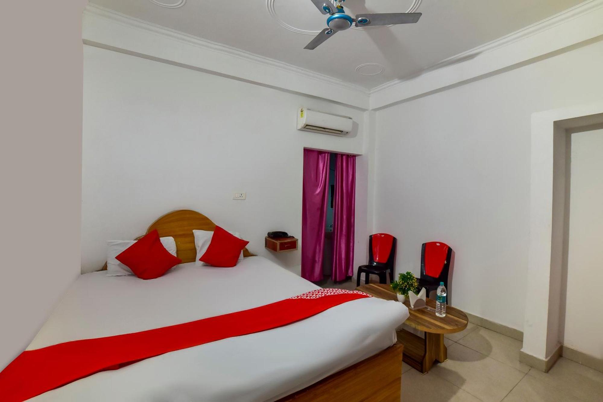 Oyo Flagship Mamta Hotel Hajipur Bagian luar foto